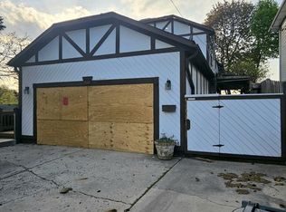 322 E Lake Shore Dr, Round Lake Park, IL