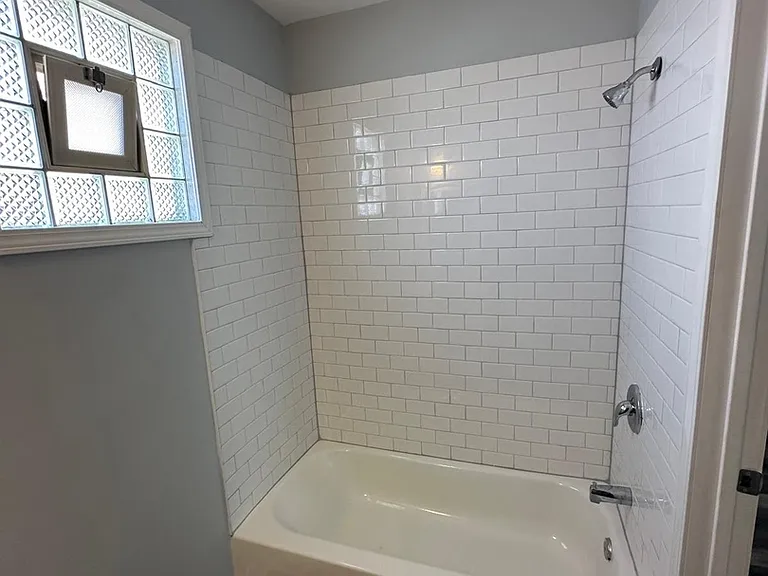 2922 N 74th Ave — Photo 12