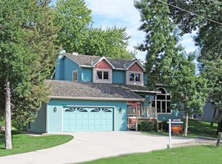 20501 N Sandpiper Dr, Spirit Lake, IA 51360