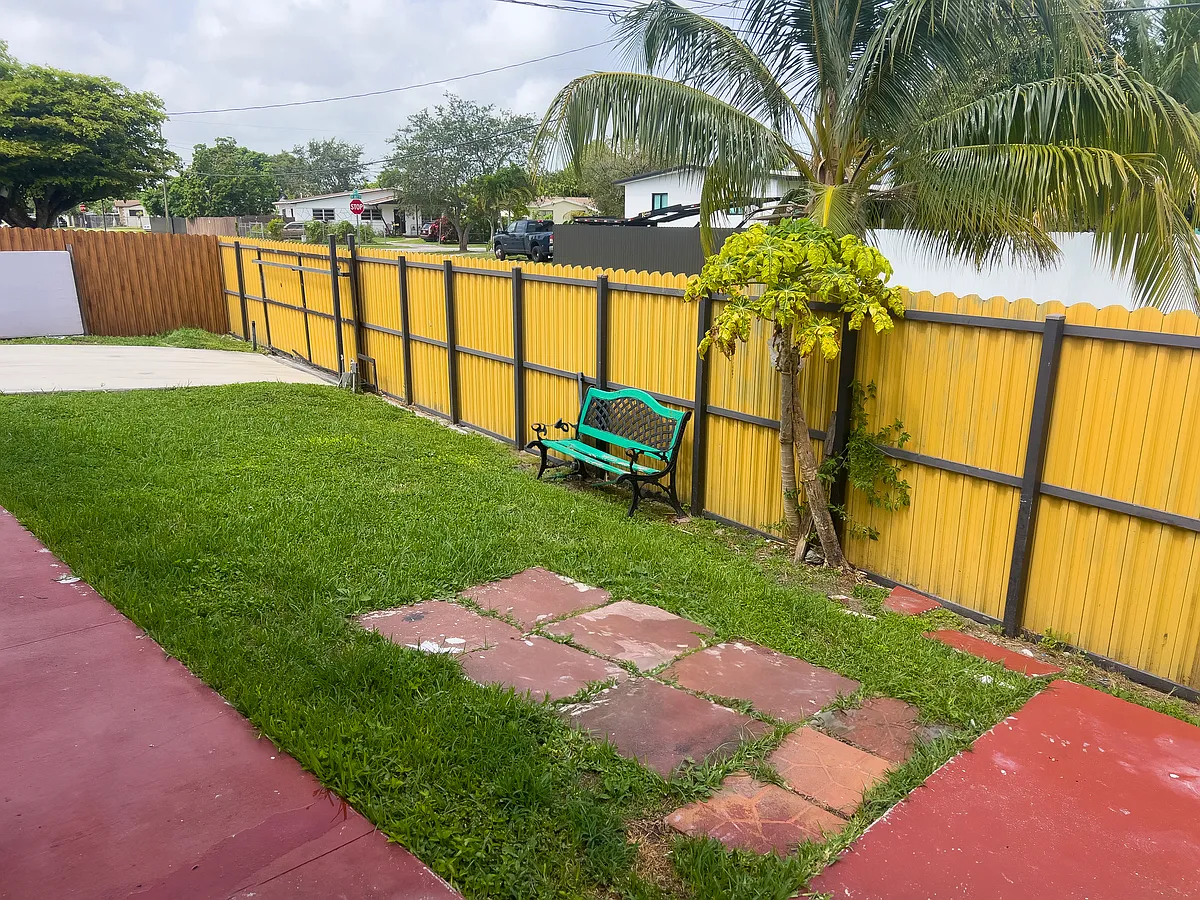 Building Photo - 12470 SW 187th St #1
