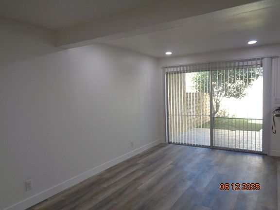 5th image of 42841 15th St W Unit 5