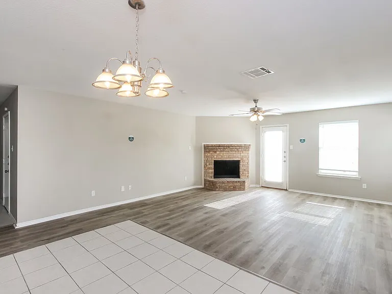 714 Nichols Dr — Photo 7