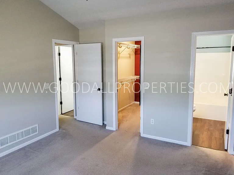 2420 Pine Ct — Photo 12