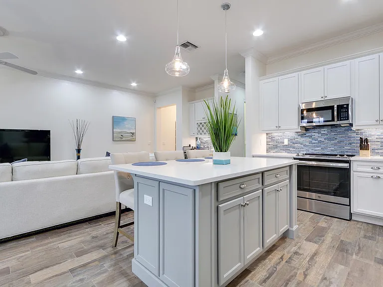 114 Ocean Breeze Dr — Photo 10