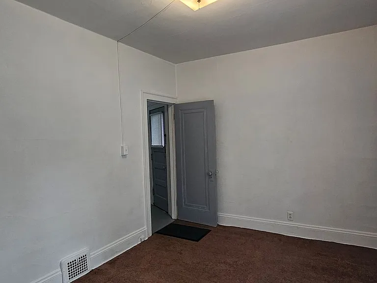3319 W 126th St — Photo 18