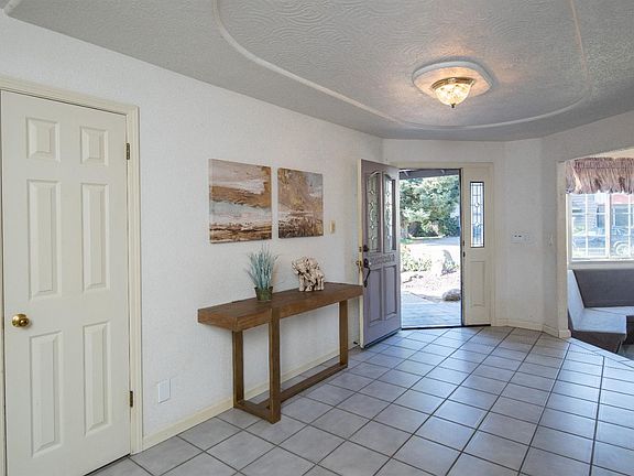 5th image of 3816 Vermeer Dr