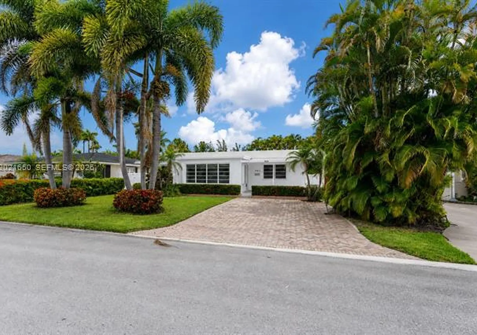 947 Lincoln St # 947, Hollywood, FL 33019 — Photo 2