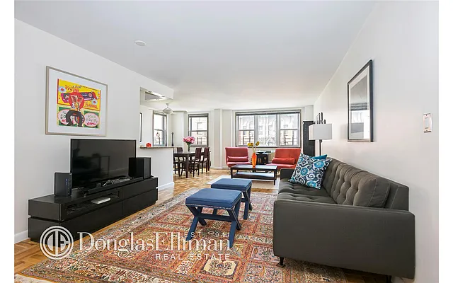 Sold by Douglas Elliman | media 21