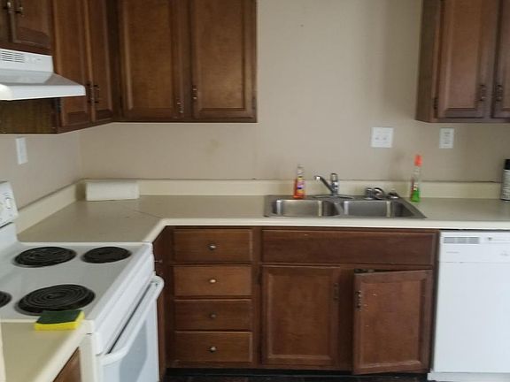 2nd image of 213 Donalynn Dr APT C