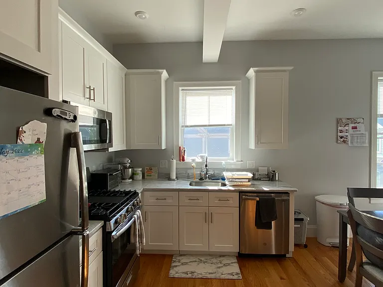 18 Murdock St #8 — Photo 6