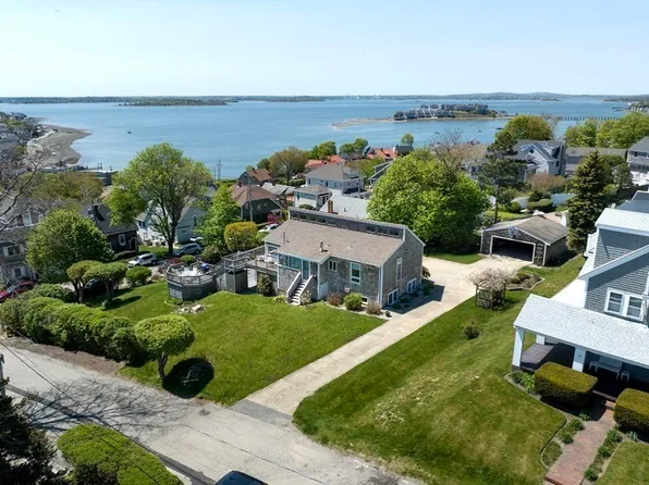 7 Bluff Rd, Hull, MA 02045