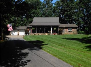 528 Ridgeway Ave, Washington, WV 26181