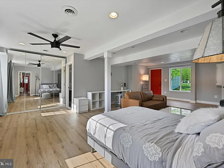 10533 Stevenson Rd — Photo 33