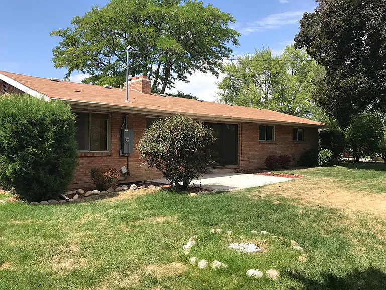 3824 W Greenbrier Dr — Photo 30