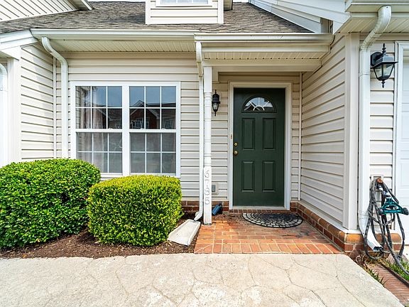 3rd image of 6785 Woodcreeper Dr
