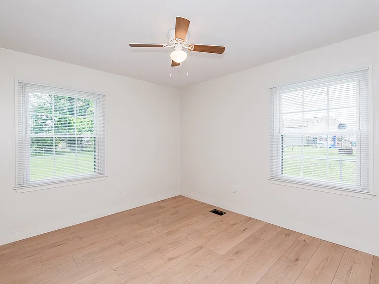 1331 Berwald Dr — Photo 18