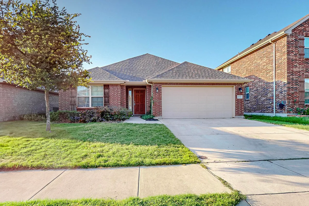 Building Photo - 4728 Meadow Green Trl