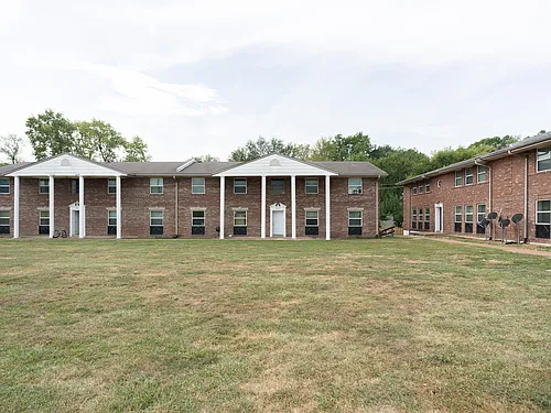 Timber Place Apartments Photo 1
