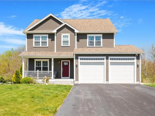 75 Crystal View Dr, Pascoag, RI 02859