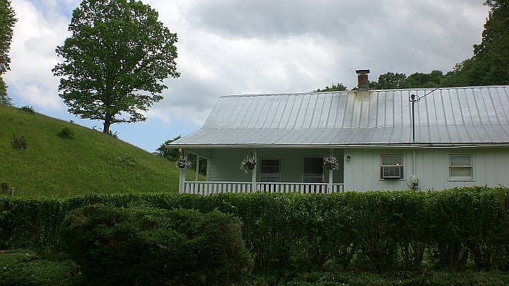 2nd image of 341 Old Mill Rd