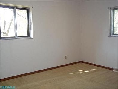 5th image of 592 Catawba Ave