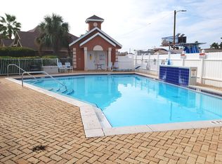 2079 Fountainview Dr, Navarre, FL 32566