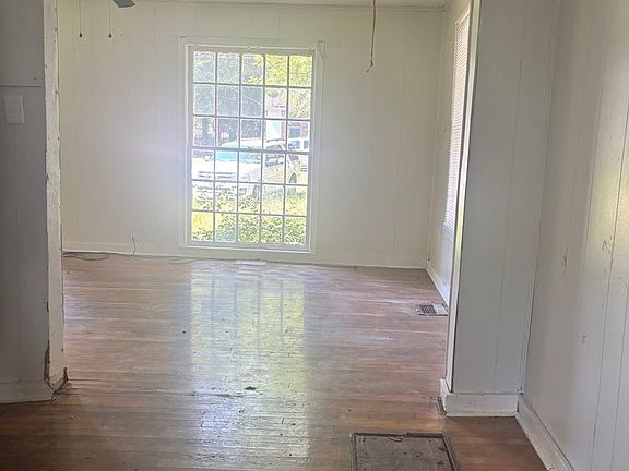 2nd image of 160 Ferguson Dr