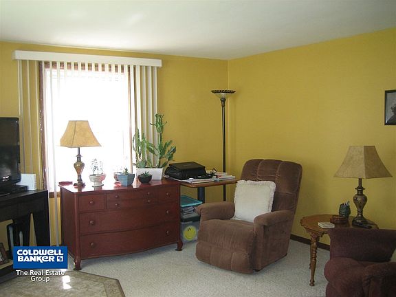 2nd image of 823 Neville Ave