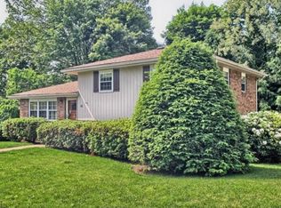 206 Rosebriar Dr, Glenshaw, PA 15116