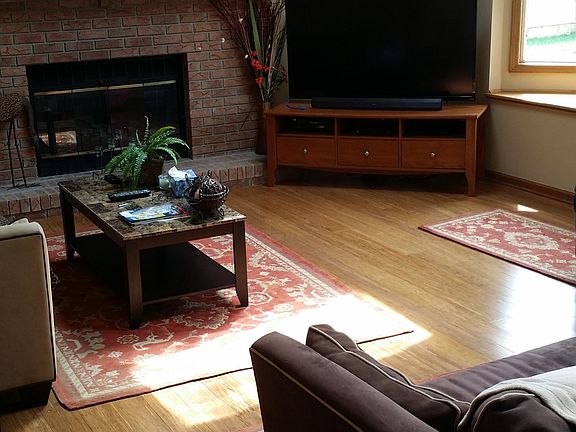 3rd image of 303 Presidio Pl