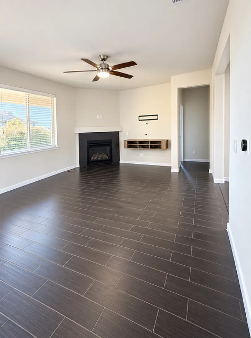 4-Bedroom, 2 Bath Single Family for Rent in Elizabeth, CO| Attached 2 Car- Garage & Modern Kitchen — Photo 2