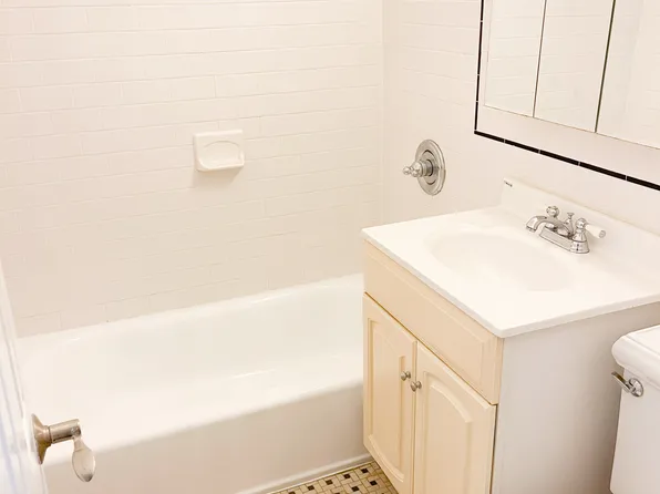 152 East 84th Street image 10 of 14