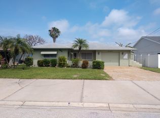 824 Bay Point Dr, Madeira Beach, FL 33708