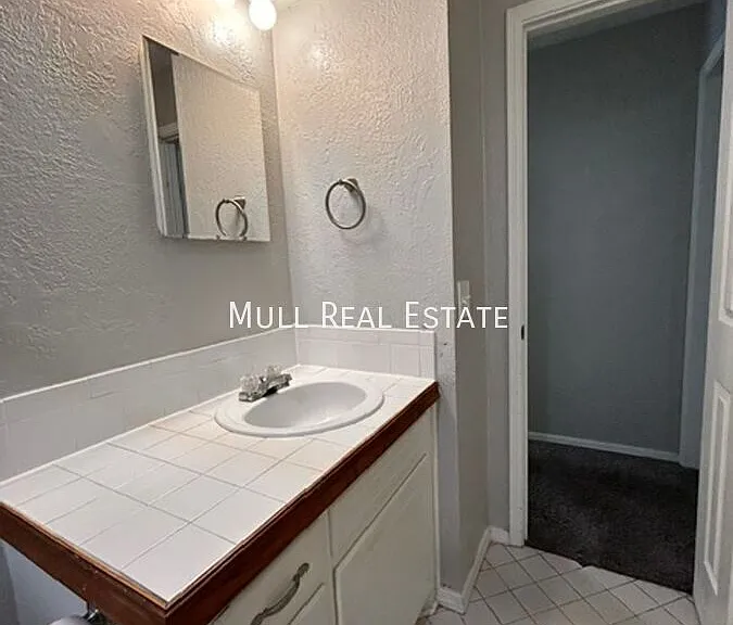 445 NW 86th St — Photo 10
