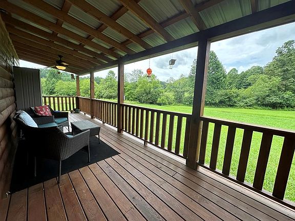 5th image of 148 Deerfield Meadow Trl