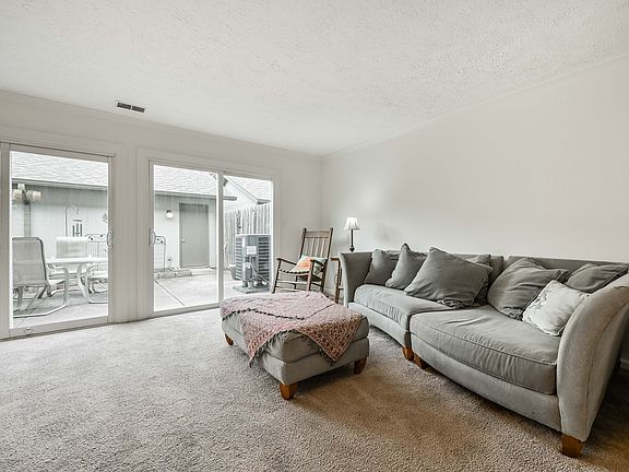 5th image of 5250 Whisperwood Ln #0