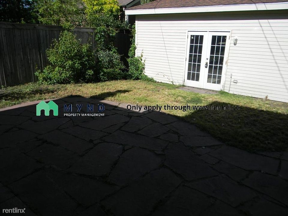 2nd image of 453 N Downing St #1