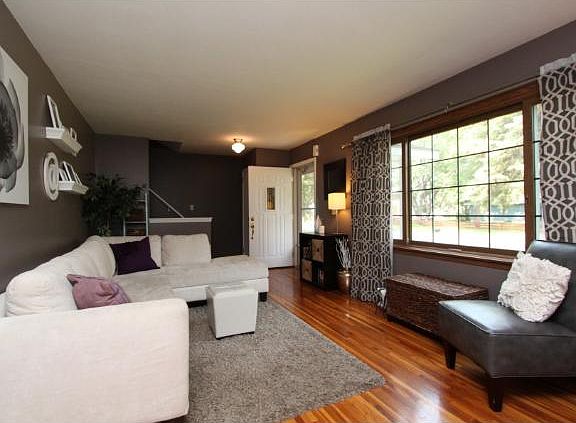 2nd image of 50 105th Ave NE