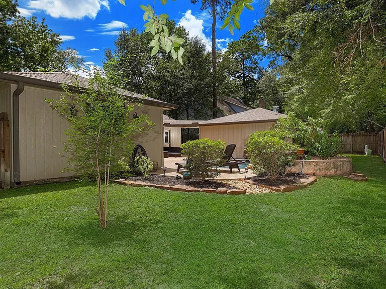4 Postvine Ct — Photo 25