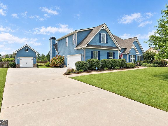 2nd image of 100 Reserve Pl