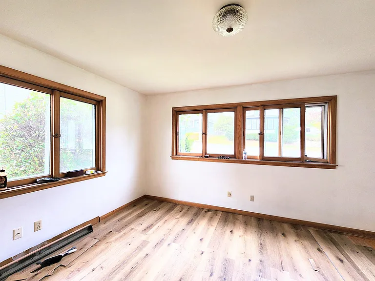 822 W Pleasant St — Photo 21