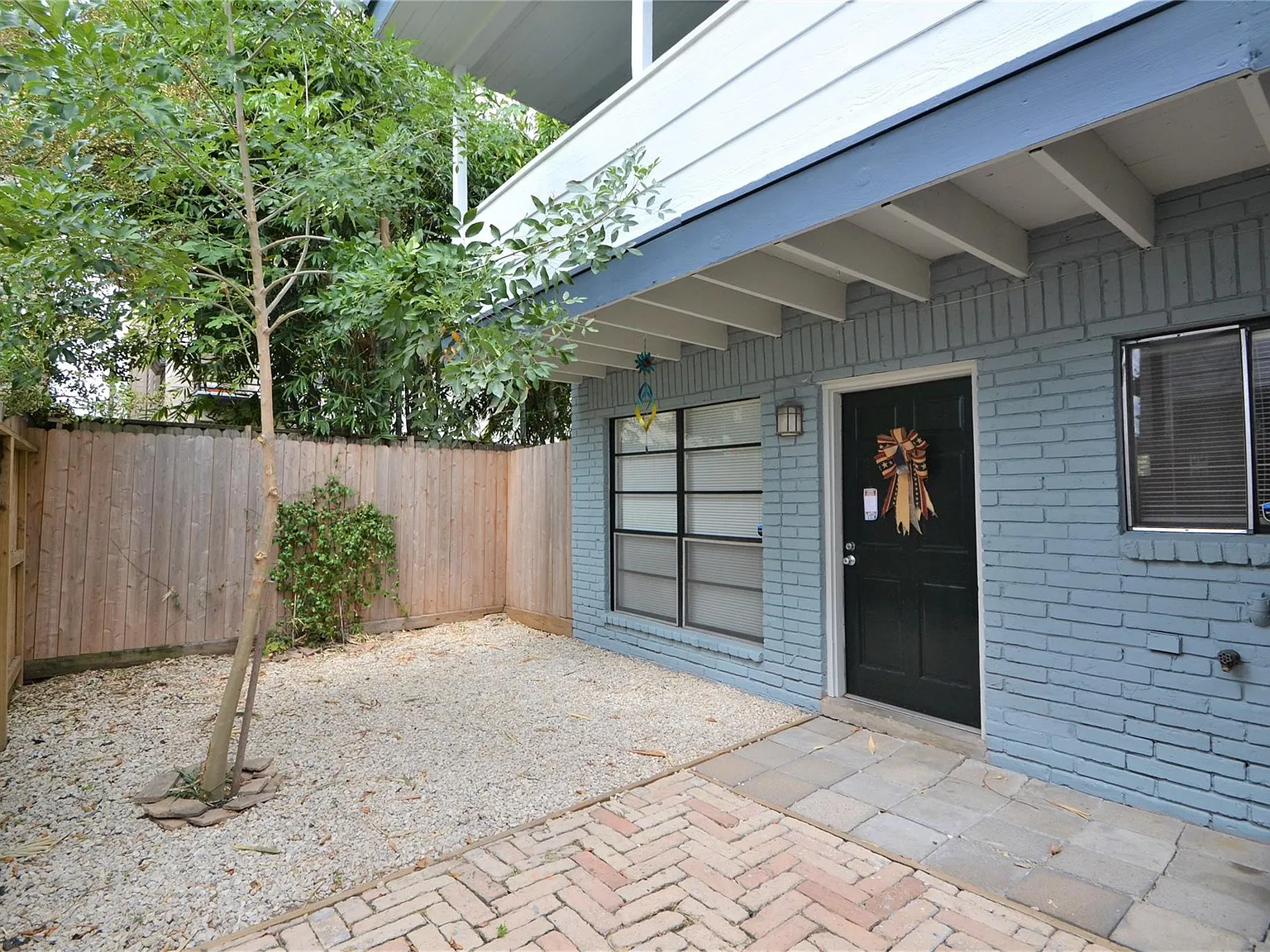 2414 Morse St — Photo 1