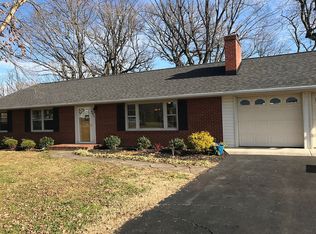 901 Carrington Ave SW, Roanoke, VA 24015