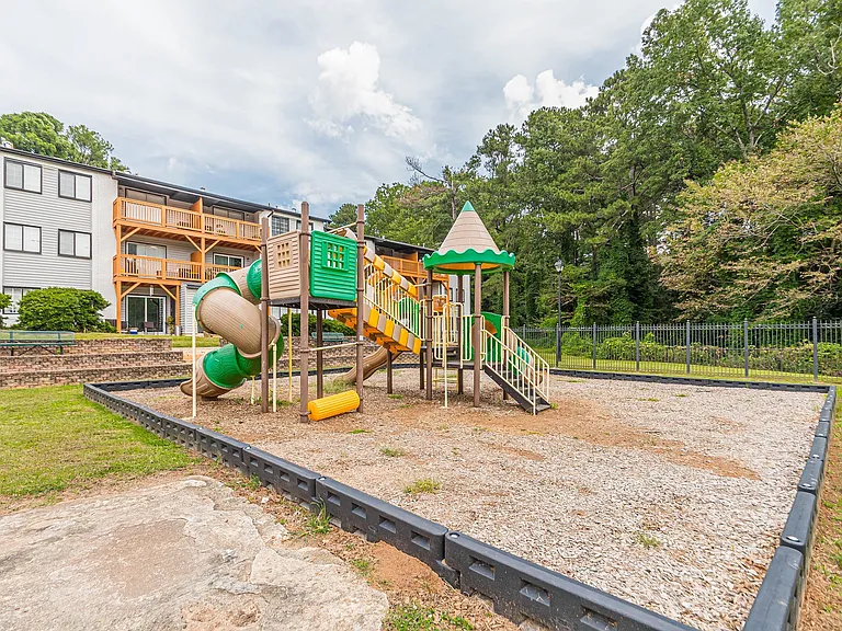 Pinewood Townhomes — Photo 33