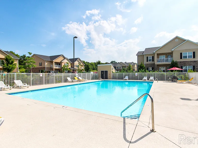 Highland Ridge Apartments — Photo 9