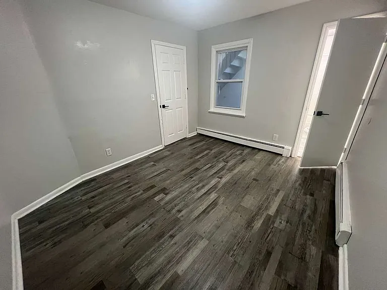 95 Butler St #1 — Photo 6