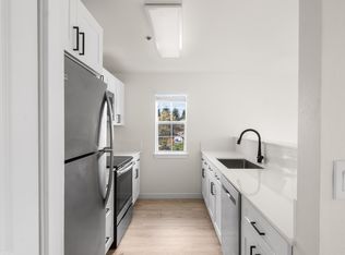 Vista Apartments, Seattle, WA 98125