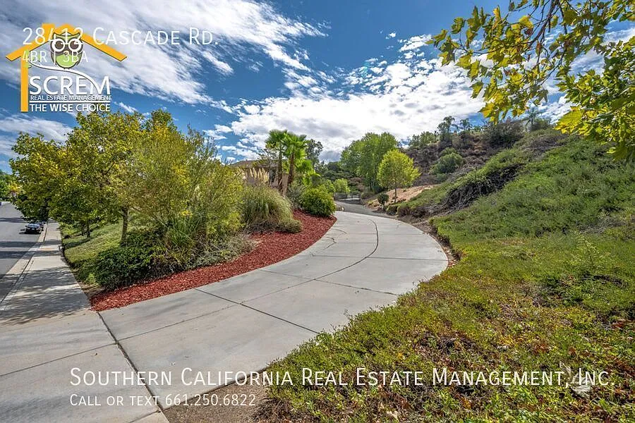 Four Bedroom Home with Solar in Castaic — Photo 2