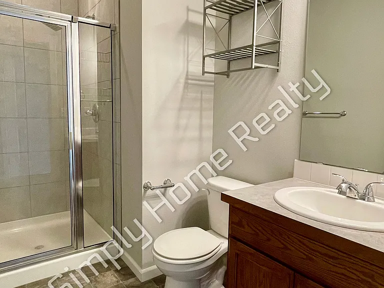 5021 Andrew St SE — Photo 7