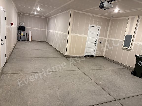 5th image of 4136 Clipper Yacht Ave